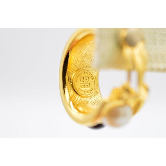 Givenchy Vintage Cabochon Clip Earrings Gold Black White Pearl Signed 1980s BinZ - Picture 10 of 12